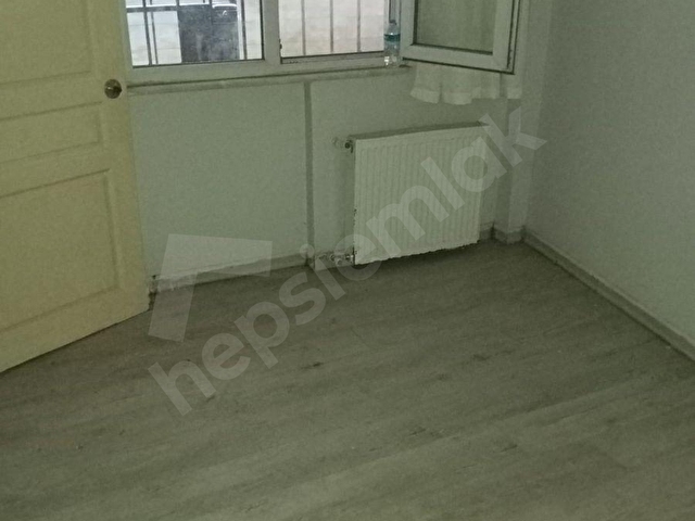 EMNİYETEVLERİNDE 45M2 1+1 METROYA 3DK. BAHÇE KATI - Görsel 7