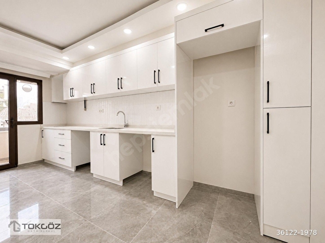 CADDE YAKINI MERKEZİ KONUMDA OTOPARKLI 3+1 SIFIR GENİŞ DAİRE - Görsel 7
