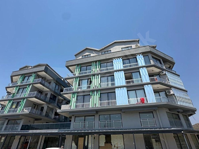 2043 REZİDANSTA 2+1 SATILIK DAİRE ARA KAT HAVUZ MANZARALI