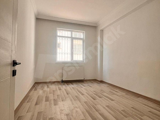 BEŞİKKAYA CADDE ÜSTÜ İSKANLI KOT 1 DE SATILIK 2/1 DAİRE - Görsel 6