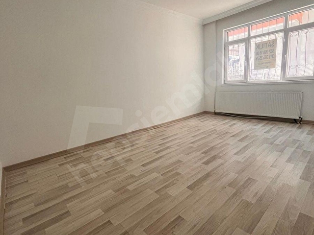 BEŞİKKAYA CADDE ÜSTÜ İSKANLI KOT 1 DE SATILIK 2/1 DAİRE - Görsel 7