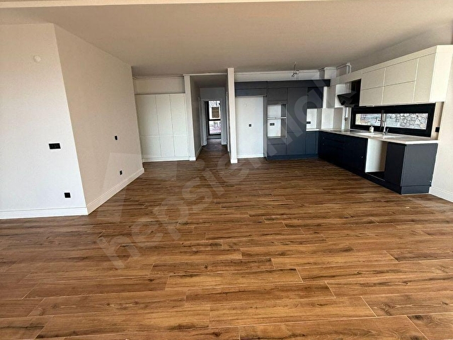 KUŞADASI MERKEZDE DENİZ MANZARALI GENİS VE FERAH LUKS DAİRE - Görsel 16