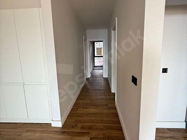 KUŞADASI MERKEZDE DENİZ MANZARALI GENİS VE FERAH LUKS DAİRE - Görsel 10