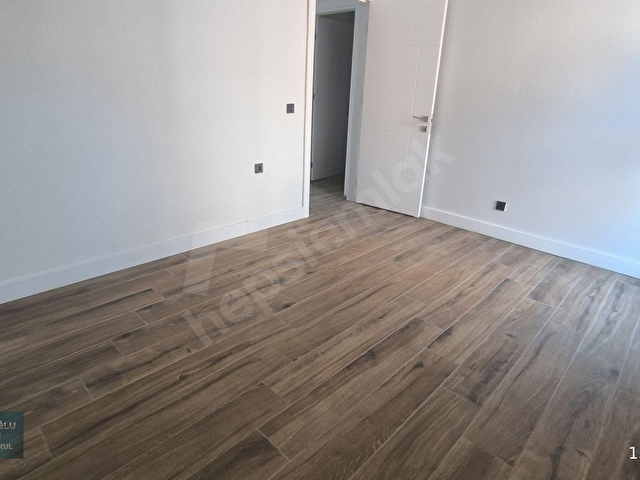 KUŞADASI MERKEZDE DENİZ MANZARALI GENİS VE FERAH LUKS DAİRE - Görsel 24