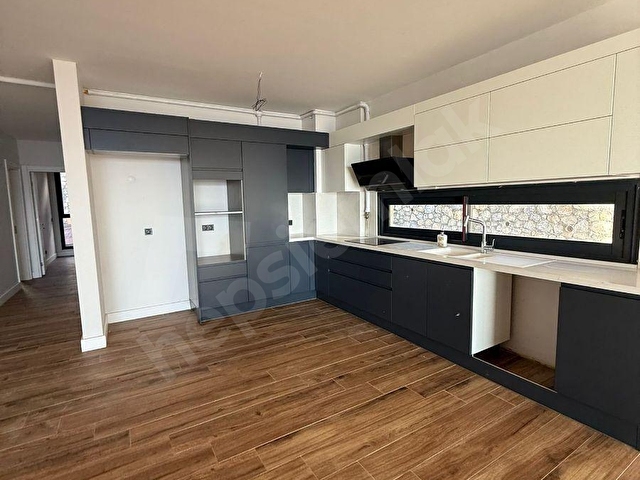 KUŞADASI MERKEZDE DENİZ MANZARALI GENİS VE FERAH LUKS DAİRE - Görsel 4