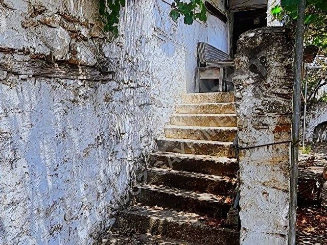 TAŞ KÖY EVİ VE ARSASI - Görsel 2