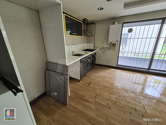 ARELDEN EMEKTE YENİ BİNA GİRİŞ KAT GENİŞ TERAS K.OTOPARK 1+1 - Görsel 11