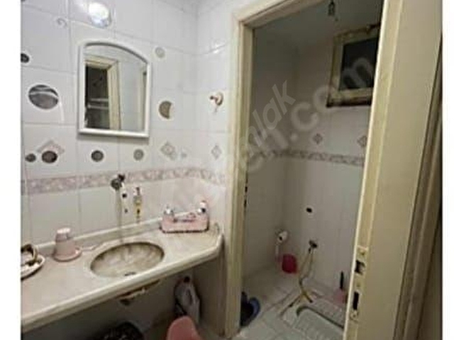 ELİT EMLAKTAN 100. YIL MERKEZDE BAKIMLI SATILIK 3+1 DAİRE - Görsel 6