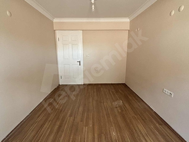 FASTKEYDEN MERKEZDE 5+1 DUBLEX D.GAZLI 280 m2 2 AYRI GİRİŞLİ - Görsel 28