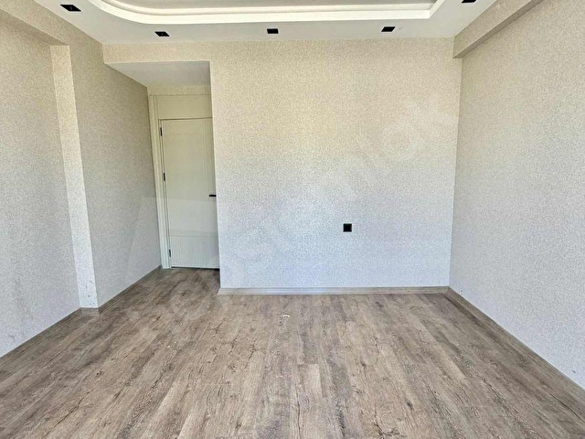 GÖLETLİ PARKA YAKIN BAĞCILAR MAHALLESİDE KİRALIK SIFIR 2+1 DAİRE - Görsel 14