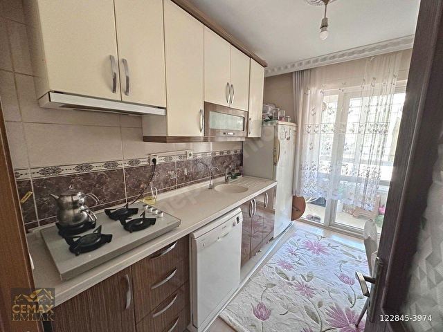 BAHÇELERÜSTÜ MAHALLESİ YENİ BİNADA BALKONLU 2+1 SATILIK DAİRE