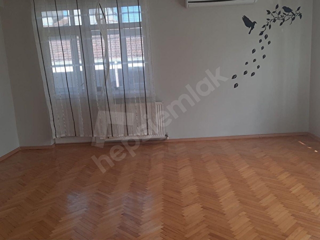 ÇİÇEK EMLAKTAN EMEKTE KATTA KOMBİLİ KİRALIK DAİRE - Görsel 5