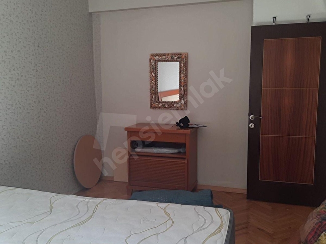 ÇİÇEK EMLAKTAN EMEKTE KATTA KOMBİLİ KİRALIK DAİRE - Görsel 9