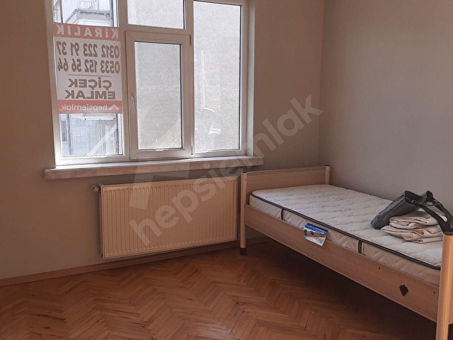 ÇİÇEK EMLAKTAN EMEKTE KATTA KOMBİLİ KİRALIK DAİRE - Görsel 15