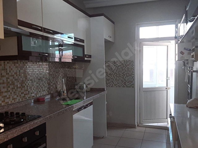 ÇİÇEK EMLAKTAN EMEKTE KATTA KOMBİLİ KİRALIK DAİRE - Görsel 17
