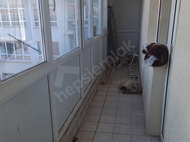 ÇİÇEK EMLAKTAN EMEKTE KATTA KOMBİLİ KİRALIK DAİRE - Görsel 28