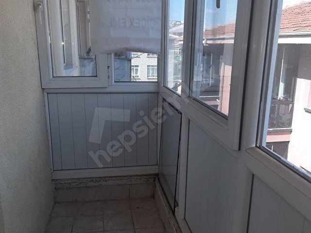 ÇİÇEK EMLAKTAN EMEKTE KATTA KOMBİLİ KİRALIK DAİRE - Görsel 30