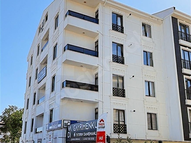 NEVŞEHİR LİSESİ KARŞISINDA İSTER OFİS İSTER EV