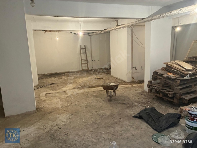 ŞİŞLİ FULYA ORTAKLAR CADDESİ PARALEL 125 M2 DEPO & DÜKKAN KİRALI