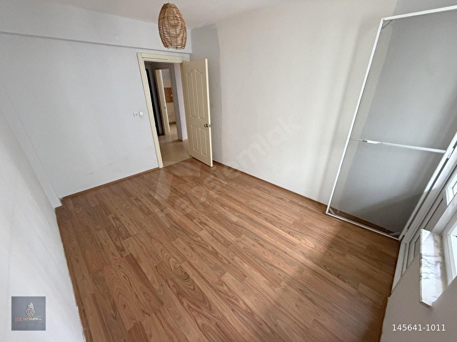 ▀GÜÇTEN ALTINKUMDA AYRI MUTFAKLI DENİZE YAKIN ARA KAT 2+1 DAİRE - Görsel 8