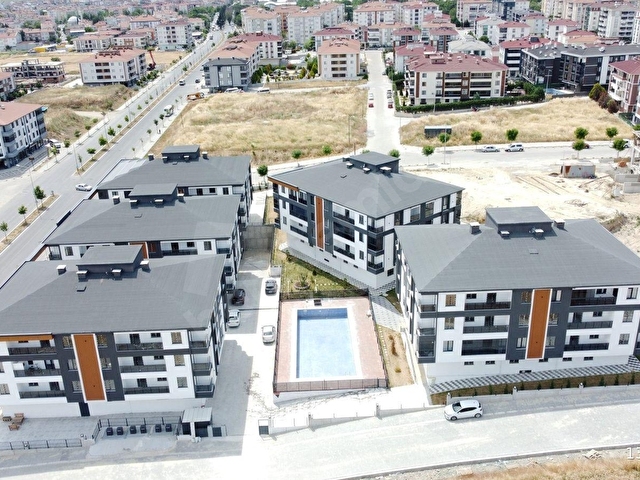 RUMELİ MAH. 5 BLOKLU SİTEDE HAVUZ CEPHELİ 2+1 FIRSAT DAİRE - Görsel 2