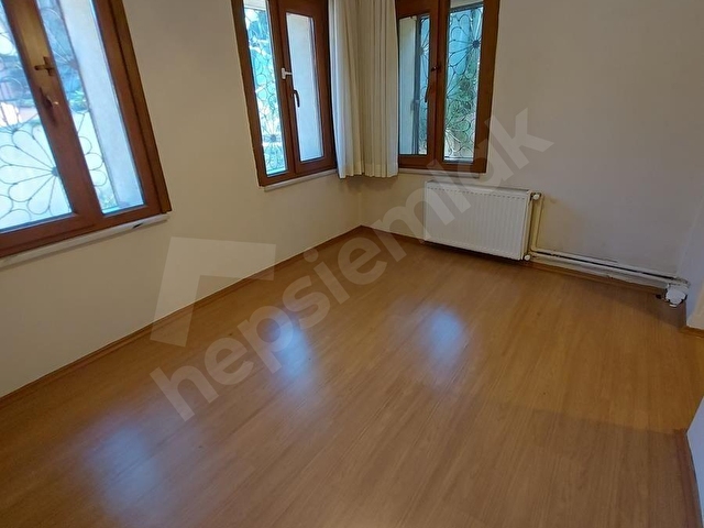 Şişhanede Kurumsal Firmalara Uygun 2+1 3 Katlı Müstakil Bina - Görsel 5
