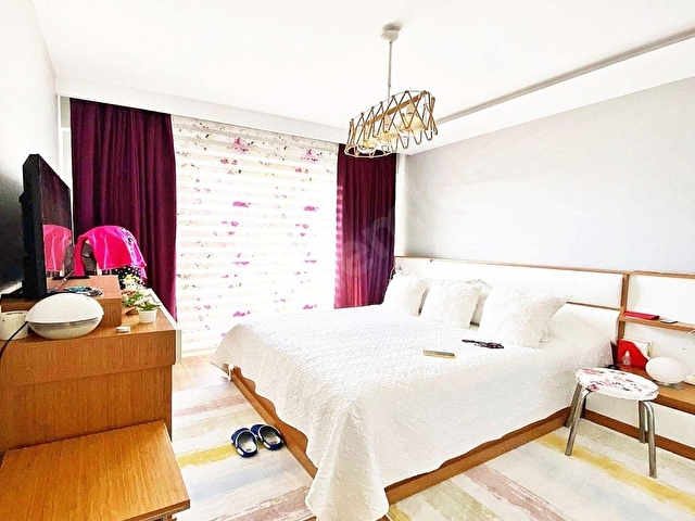 BEYLİKDÜZÜ GÜLPINAR MAH. DUBLEKS 4+2 200m2 SADECE 8.550.000 TL - Görsel 9