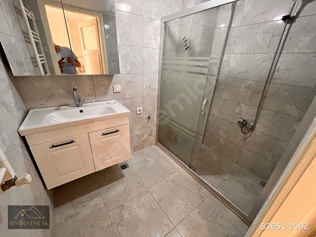 95 KAHVESİ SOKAĞINDA 3+1 130m2 ARAKAT LÜKS DEKORLU KÖŞE 3 BALKONLU - Görsel 19