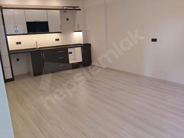 DAVUTLAR MERKEZDE CADDE ÜZERİNDE SATILIK 2+1 DAİRE 100 M2 NET - Görsel 13
