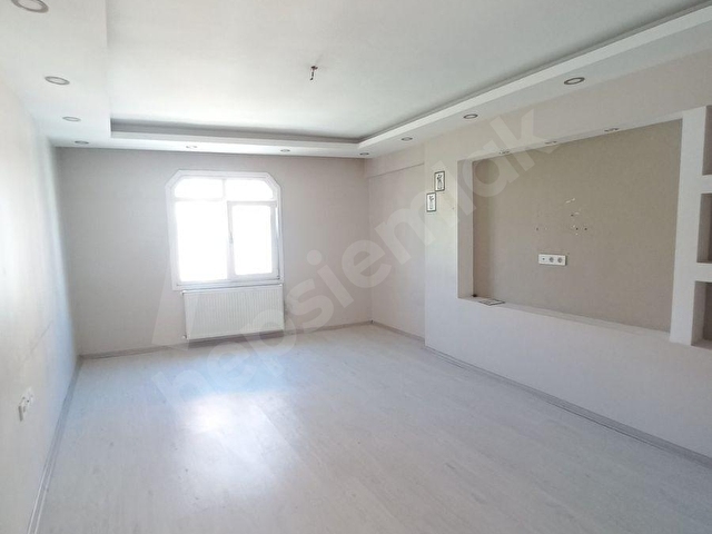 BAHÇELİEVLER SOĞANLI MH. HZ. ÖMER CAMİ ALTI  MUSTAFA KEMAL PAŞA CD. ÜSTÜ 2+1 80M2 4.KAT TADİLATLI - Görsel 7