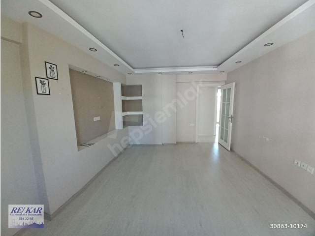 BAHÇELİEVLER SOĞANLI MH. HZ. ÖMER CAMİ ALTI  MUSTAFA KEMAL PAŞA CD. ÜSTÜ 2+1 80M2 4.KAT TADİLATLI - Görsel 3