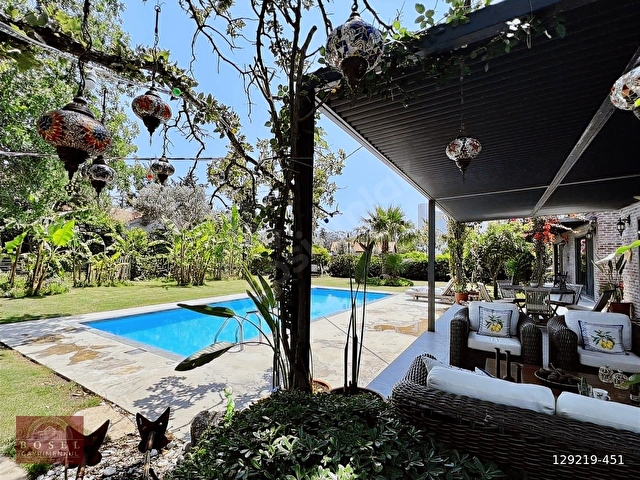 Bodrum Bitez 1700 M2 Arsa İçinde Müstakil Satılık Villa