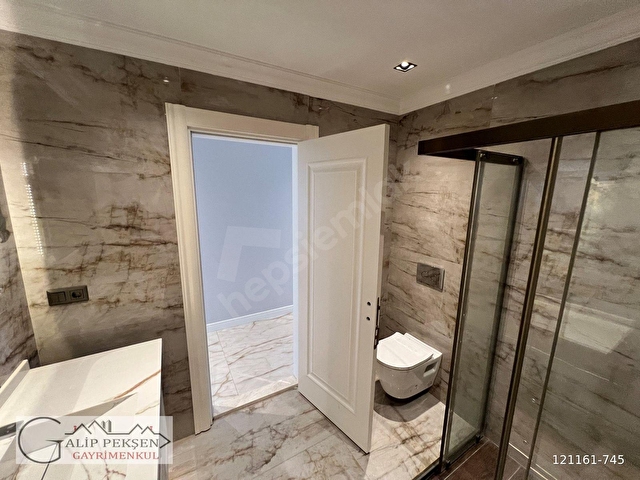 TRABZON SÜRMENEDE DENİZ MANZARALI,SİTE İÇİ LÜKS 4+1 DAİRE, 230 m² - Görsel 16