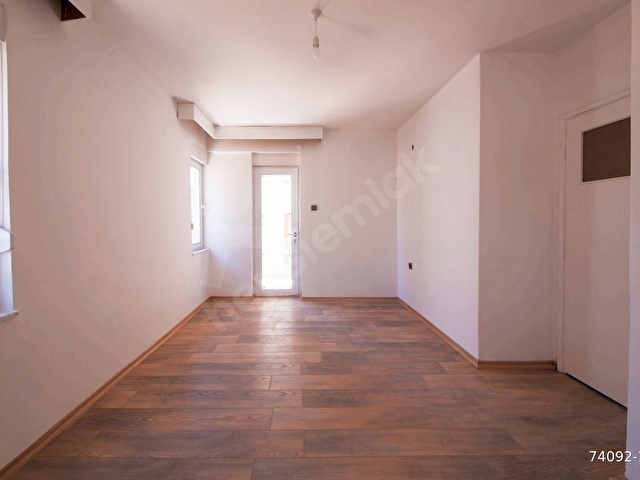 GENÇLİK MAHDE MERKEZDE DENİZE SIFIR KİRALIK 3+1 DAİRE - Görsel 20