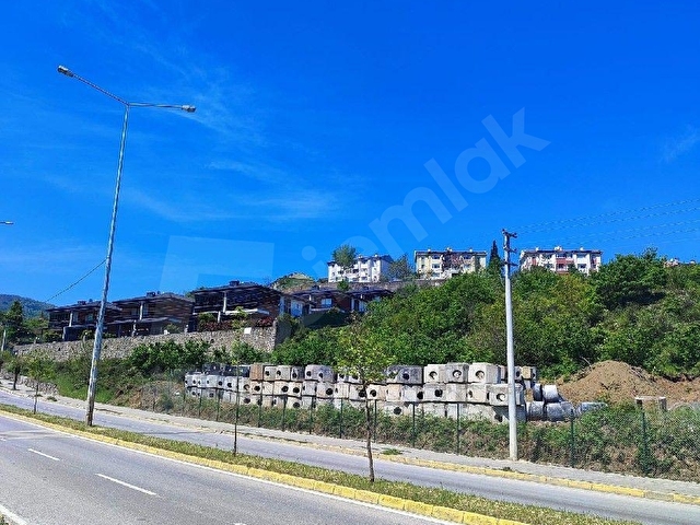 GÖLCÜK / SARAYLI YOLUNDA 4032 M2  YÜZDE 30 İMARLI ARSA - Görsel 8