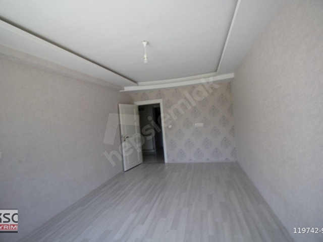 AKSARAY YUNUS EMRE MAHALLESİNDE SİTE İÇERİSİNDE YÜKSEK GİRİŞ SIFIR AYARINDA SATILIK  3+1 DAİRE - Görsel 12