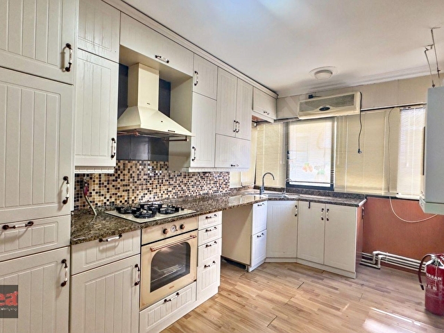 Kiralık Kısmi Eşyalı 3+1 Daire - Görsel 2