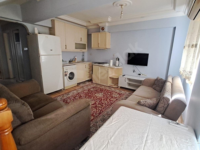 ATÖLYEDEN ÇEVİK BİR MEYDANINDA EŞYALI KİRALIK 2+1 BAHÇELİ DAİRE - Görsel 5