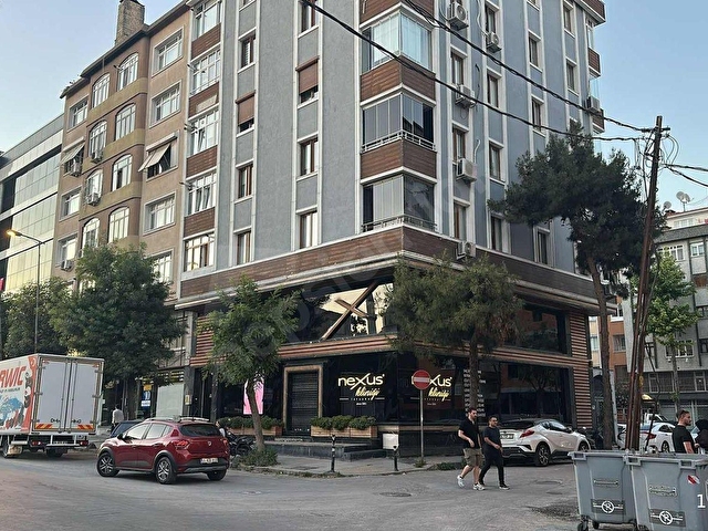 Haznedar Meydan Yakını Genç binada 2+1 Geniş Lüks Asansörlü - Görsel 27