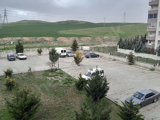 ALCI MH.SİTEDE,EBEVEYN BANYO,OTOPARK,NİZAMİYE,GENİŞ İÇ BAHÇE,ASANSÖR,3+1 - Görsel 24