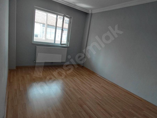 75.Yıl Mahallesinde Kiralik Otoparklı Daire - Görsel 7