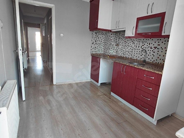 75.Yıl Mahallesinde Kiralik Otoparklı Daire