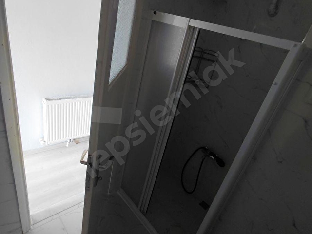 75.Yıl Mahallesinde Kiralik Otoparklı Daire - Görsel 9