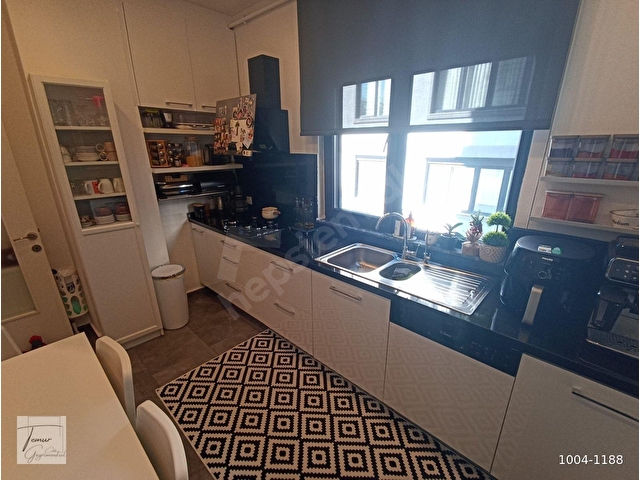 Selamiçeşme Özgürlük Parkına 2. Bina Balkonlu 90 m² Net 3+1 - Görsel 4