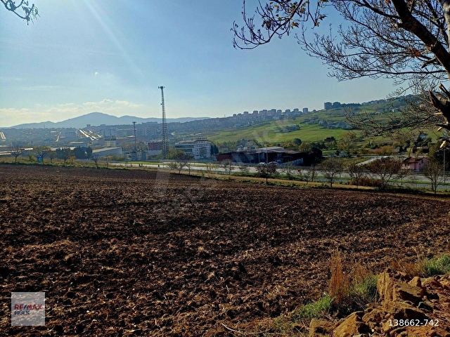 Remax Mülkten İlkadım Derecik Satılık Ticari İmarlı Arsa - Görsel 23