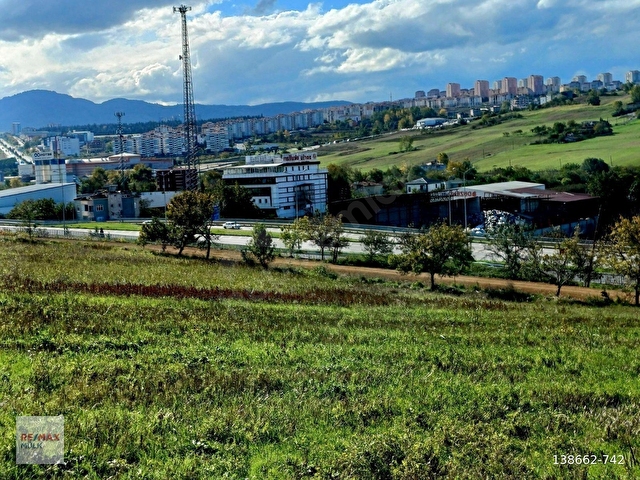 Remax Mülkten İlkadım Derecik Satılık Ticari İmarlı Arsa