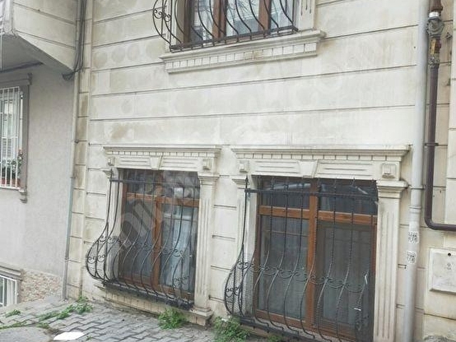 RAMİ CUMA MAHALLESİNDE 1+1 BAHÇE KULLANIMLI GENÇ BİNADA - Görsel 4