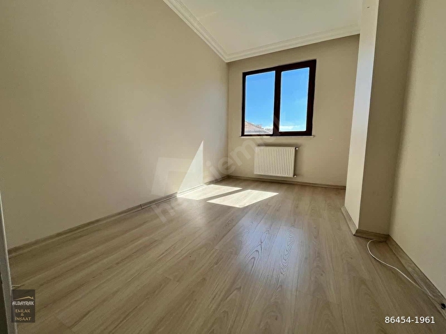 ALBAYRAKTAN ARA KAT ÖN CEPHE BÜYÜK KUL.GÜZEL KONUMDA 2+1 YENİ - Görsel 21
