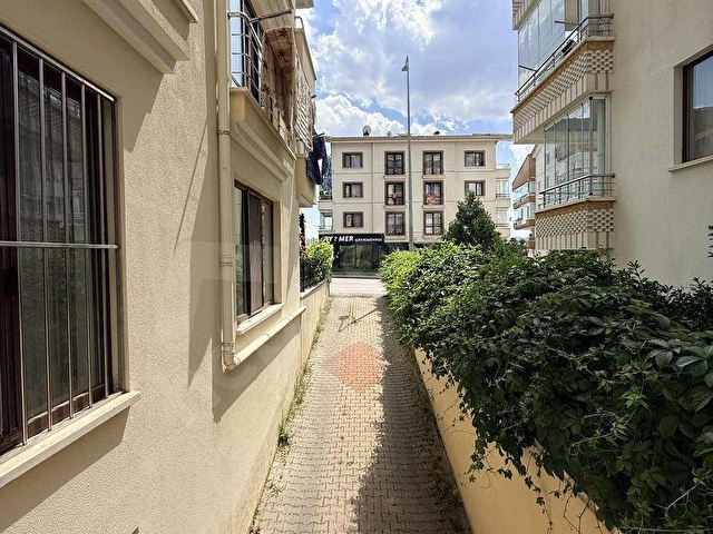 KARAKUŞTAN CADDE ÜZERİNDE 3+1 BAHÇE VE TERAS KULLANIMLI - Görsel 24