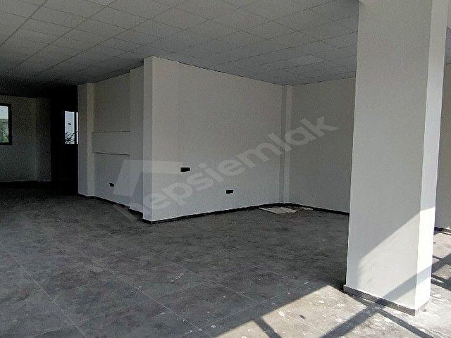 YENİ ŞAFAK MAH.DE KÖŞE KONUMDA 150 M2 SATILIK ÖNÜ AÇIK İŞYERİ. - Görsel 5